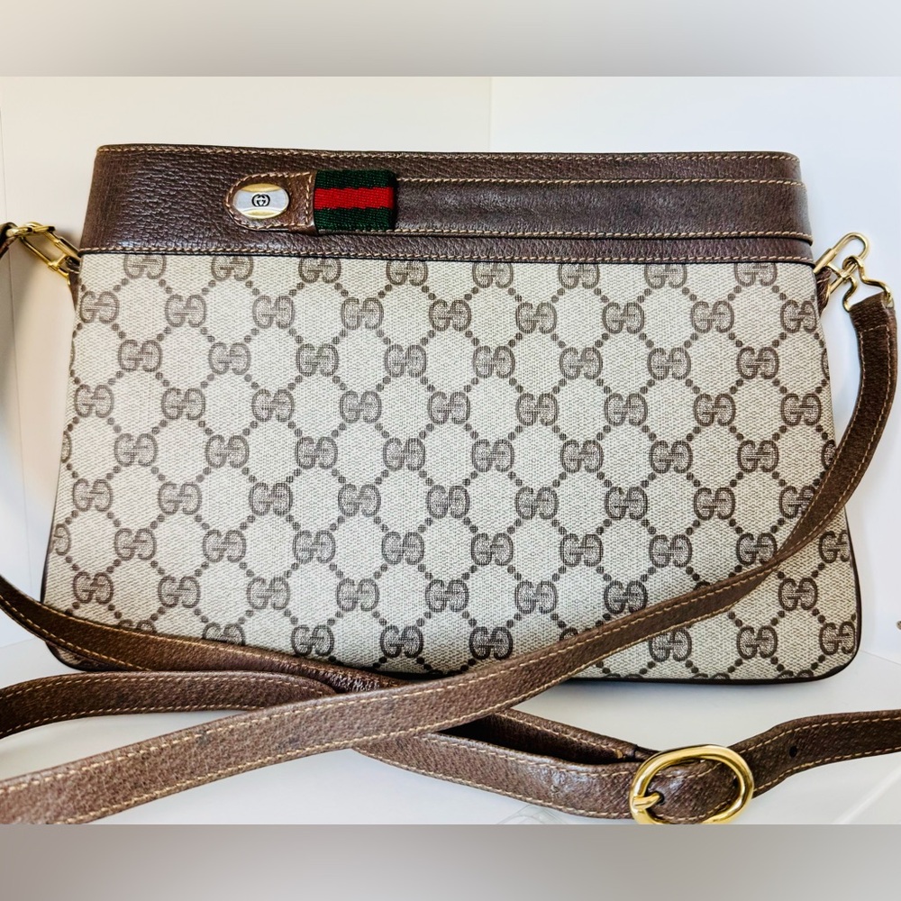 Gucci GG Supreme Crossbody